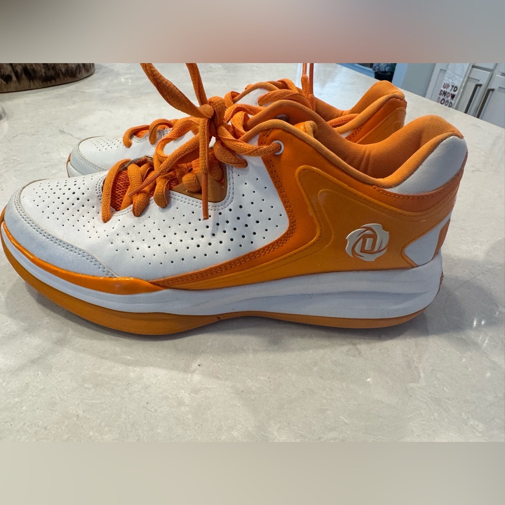 Adidas Derrick Rose 773 Vibrant Orange Sneakers Size 9
